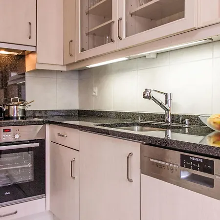 Dominic By Interhome Alpesi faház Saclentse